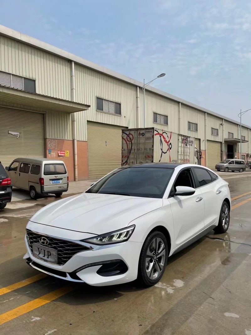 东莞抵押车19年现代菲斯塔出售