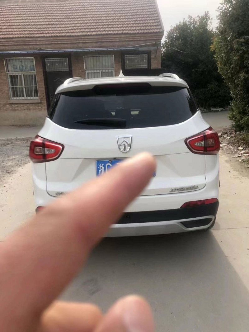 杭州17年寶駿5107