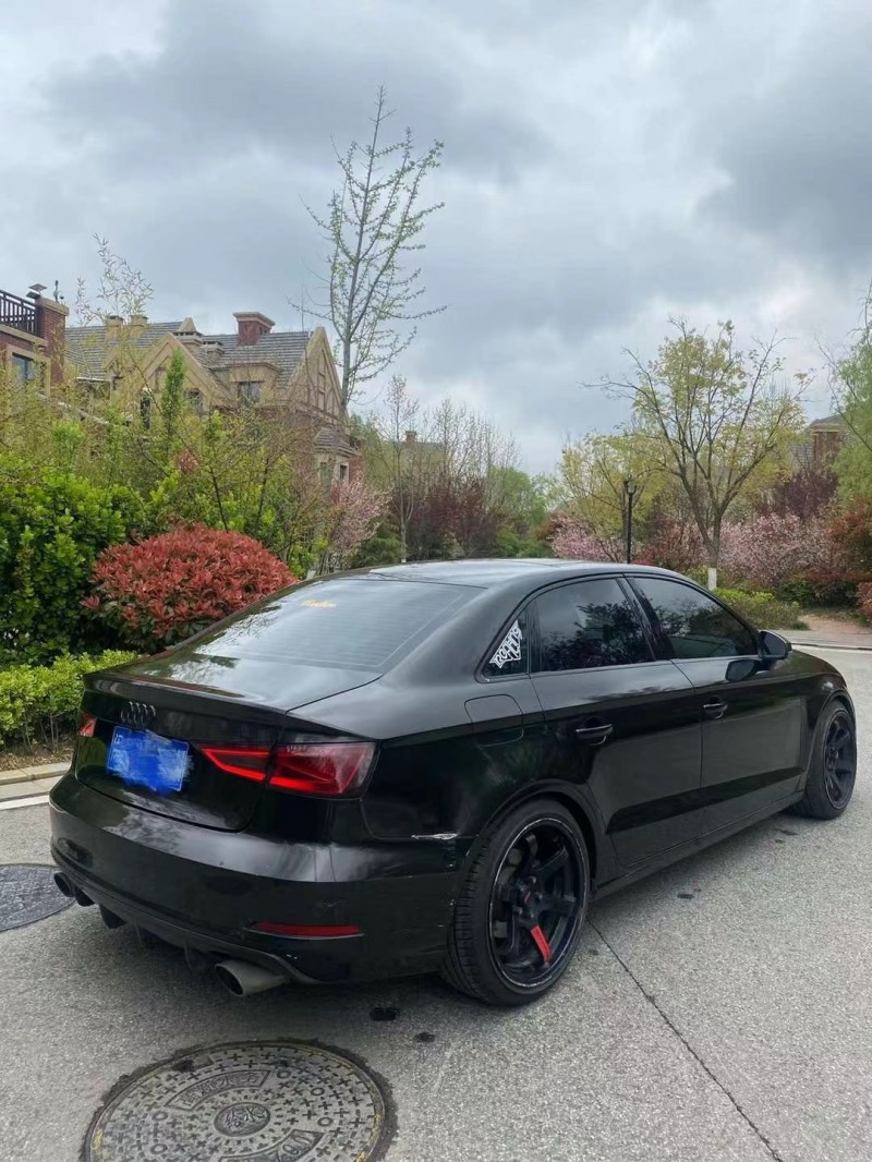 青岛17年奥迪A37