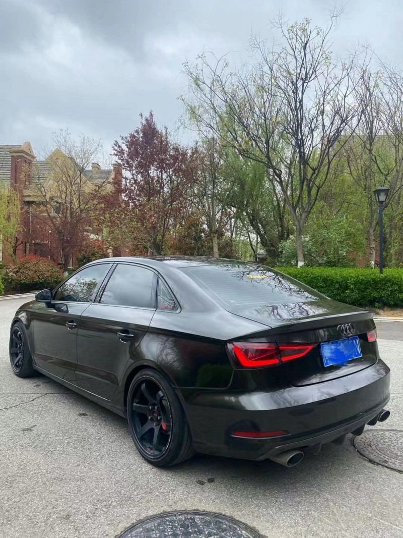 青岛17年奥迪A38