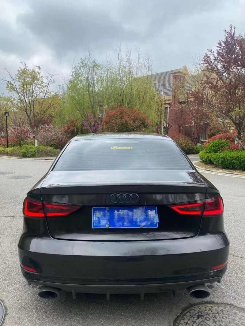 青岛17年奥迪A39