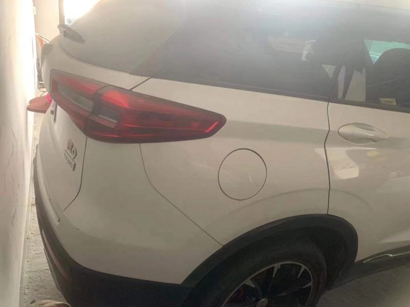 武汉18年一汽森雅R95