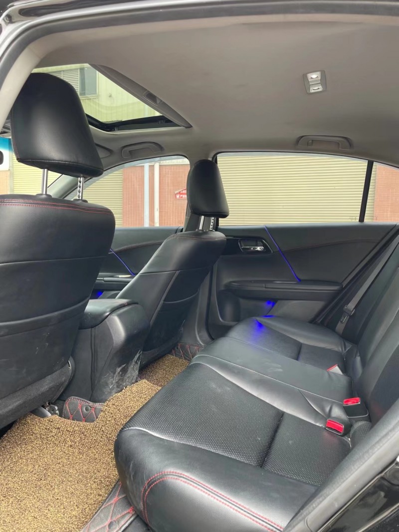 东莞17年本田雅阁5