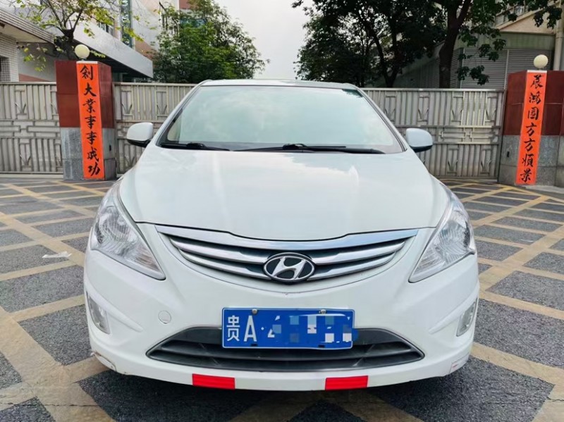 东莞12年现代瑞纳9
