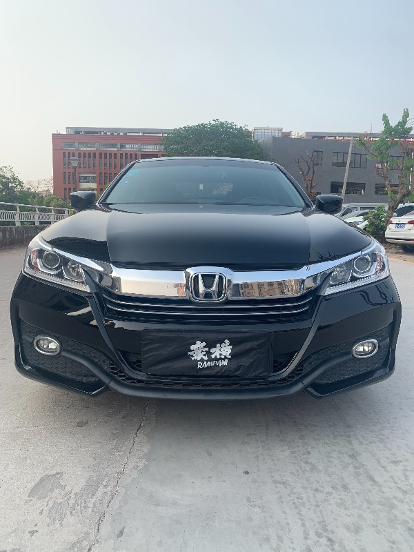 广州17年本田雅阁3
