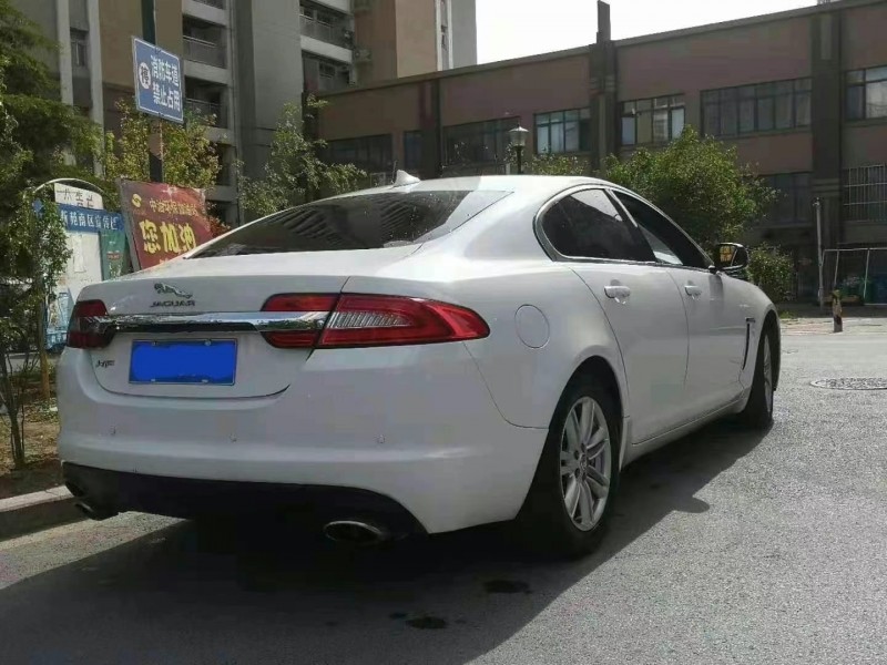 青岛16年捷豹XF5