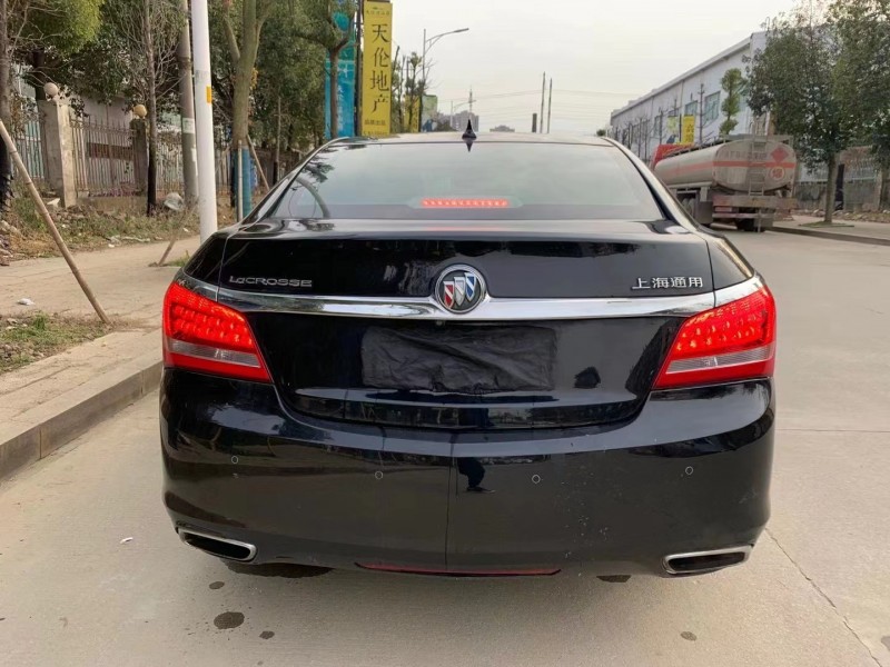 潍坊16年别克君越9