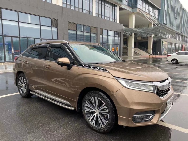 盐城17年本田冠道8