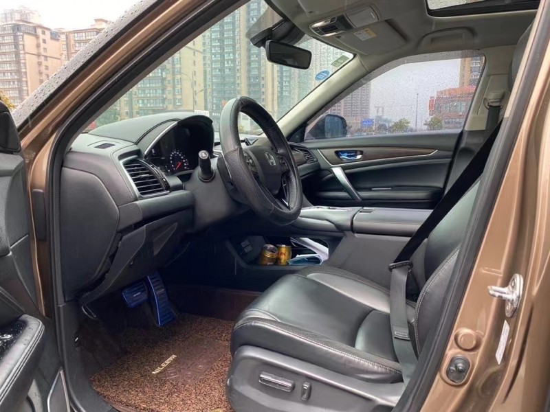 盐城17年本田冠道6