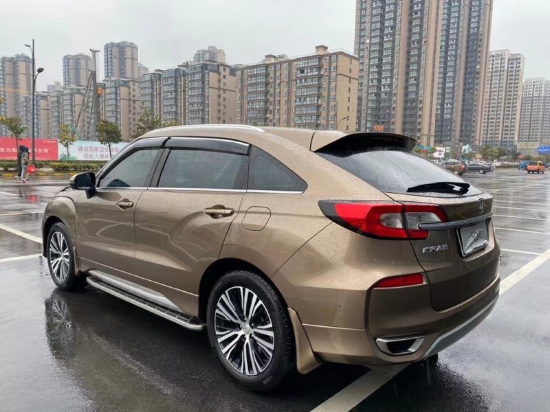 盐城17年本田冠道1