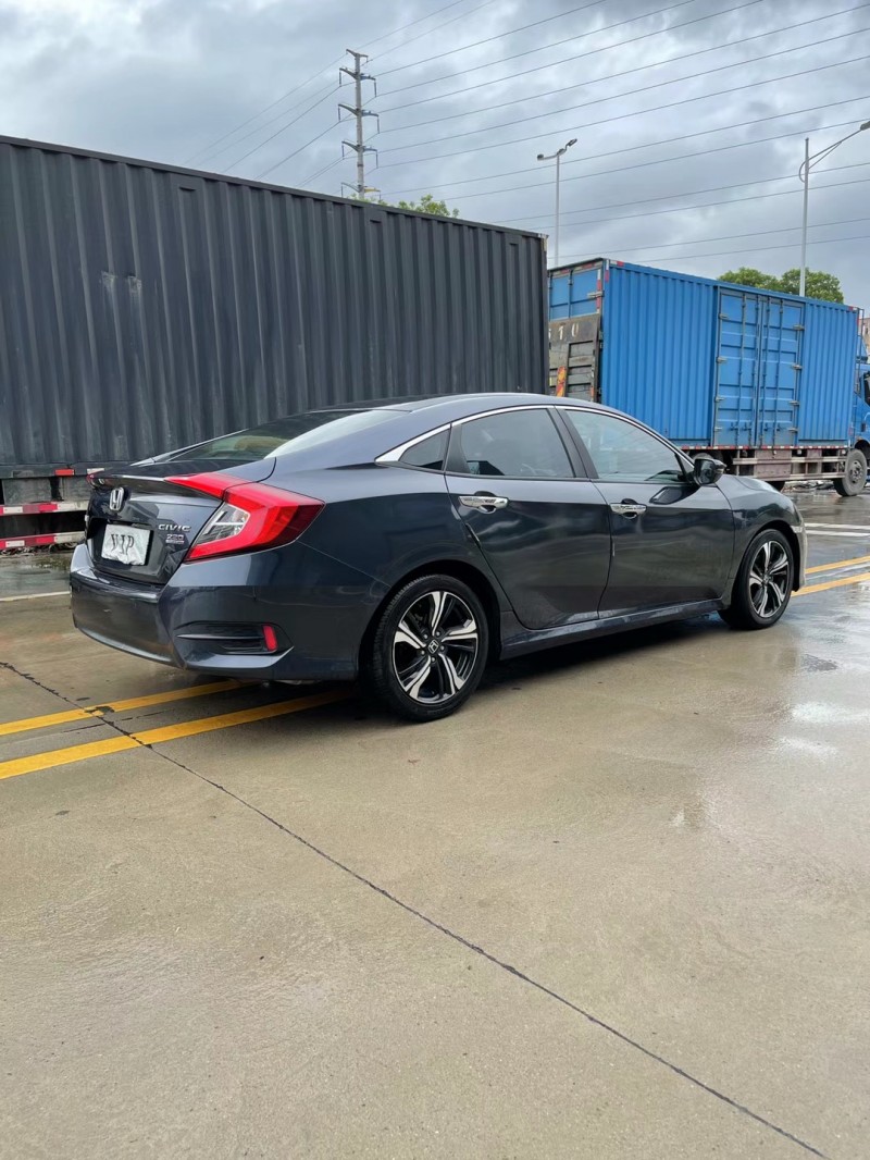 东莞17年本田思域2