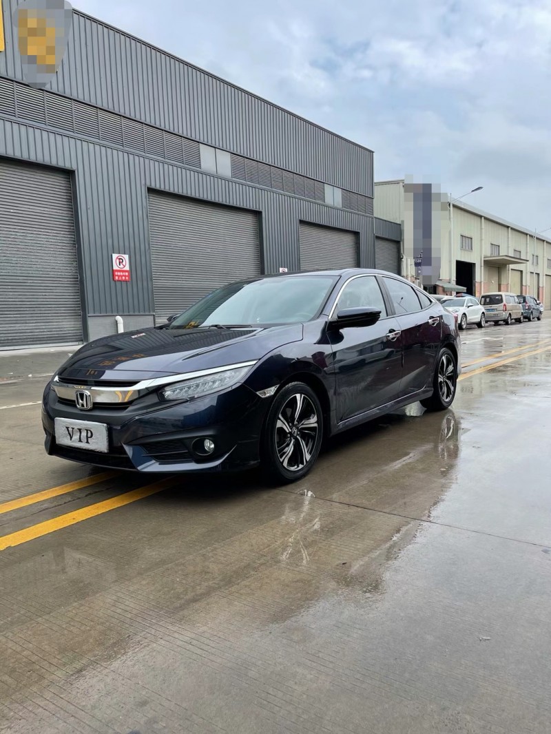 东莞17年本田思域3