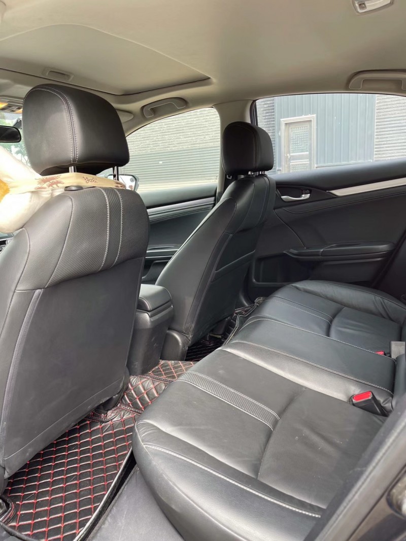 东莞17年本田思域8