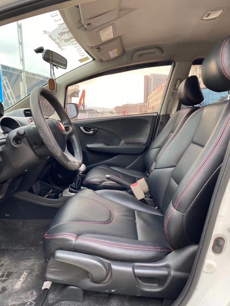 广州13年本田飞度3