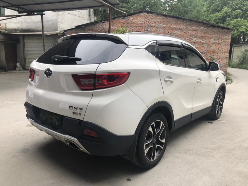 成都16年东南汽车DX72