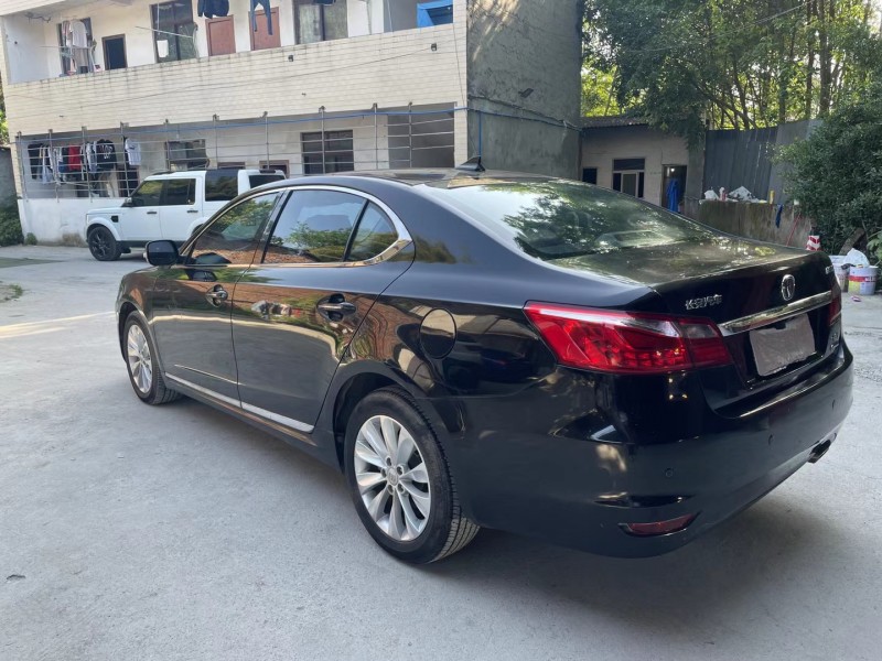 成都15年长安汽车睿骋1