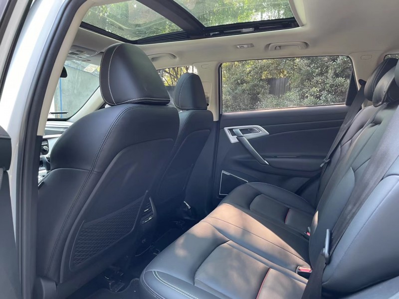 成都18年吉利博越6