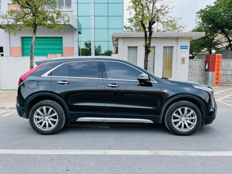 东莞20年凯迪拉克XT45
