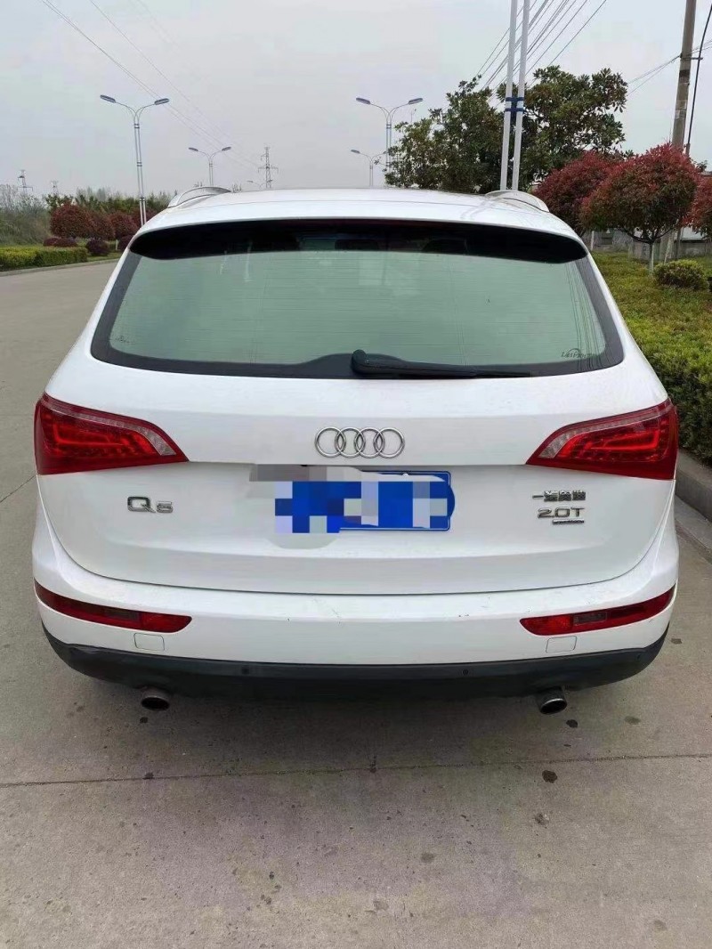 宜昌10年奧迪Q58