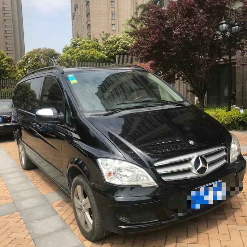 青岛15年奔驰唯雅诺3
