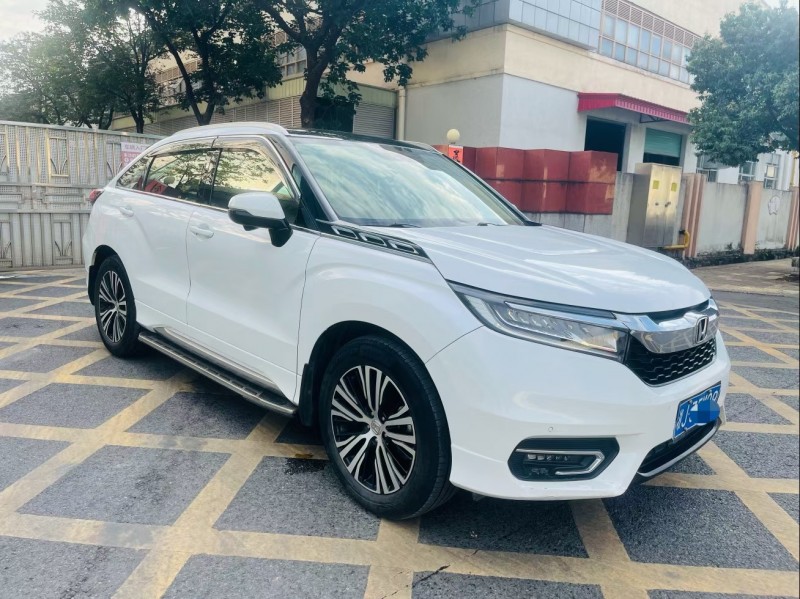 东莞17年本田冠道8