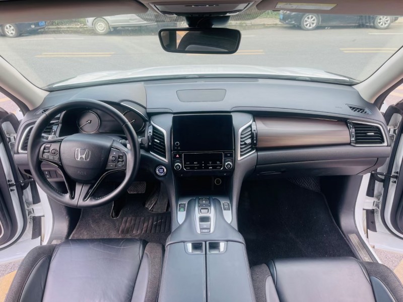 东莞17年本田冠道4