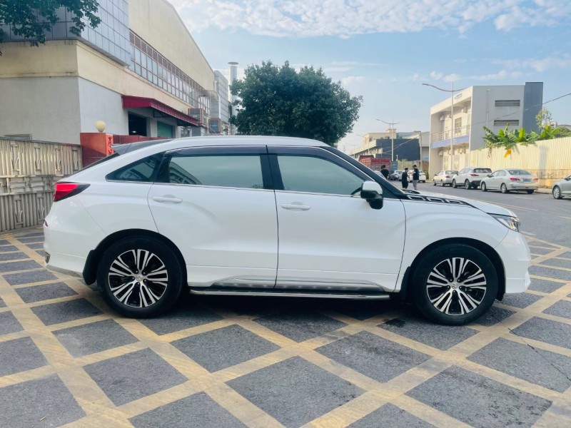 东莞17年本田冠道1