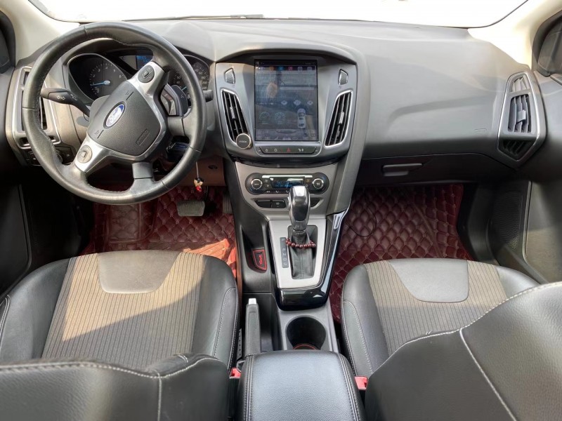 广州14年福特福克斯5