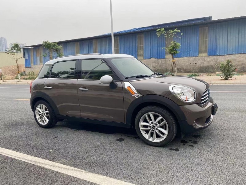 南寧12年寶馬MINI3