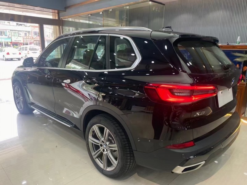 中山20年宝马X58