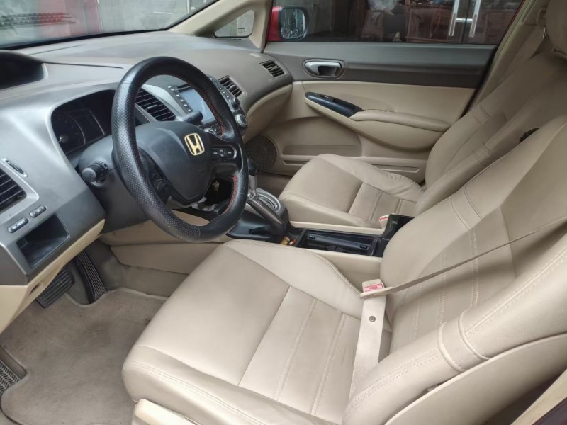 广州08年本田思域2