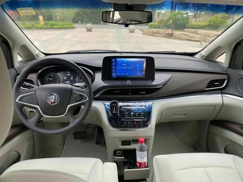 青岛21年别克GL86