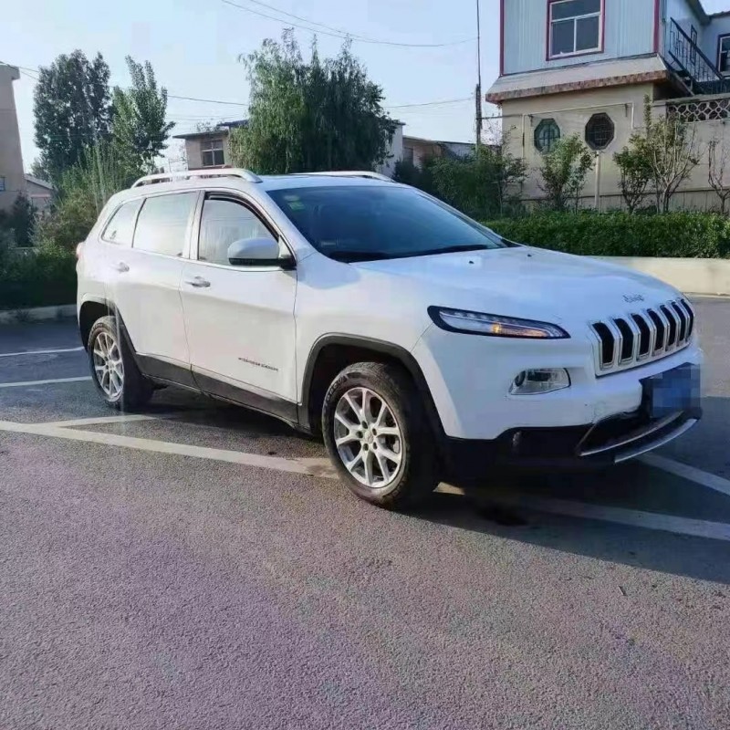 濟南18年Jeep自由光3