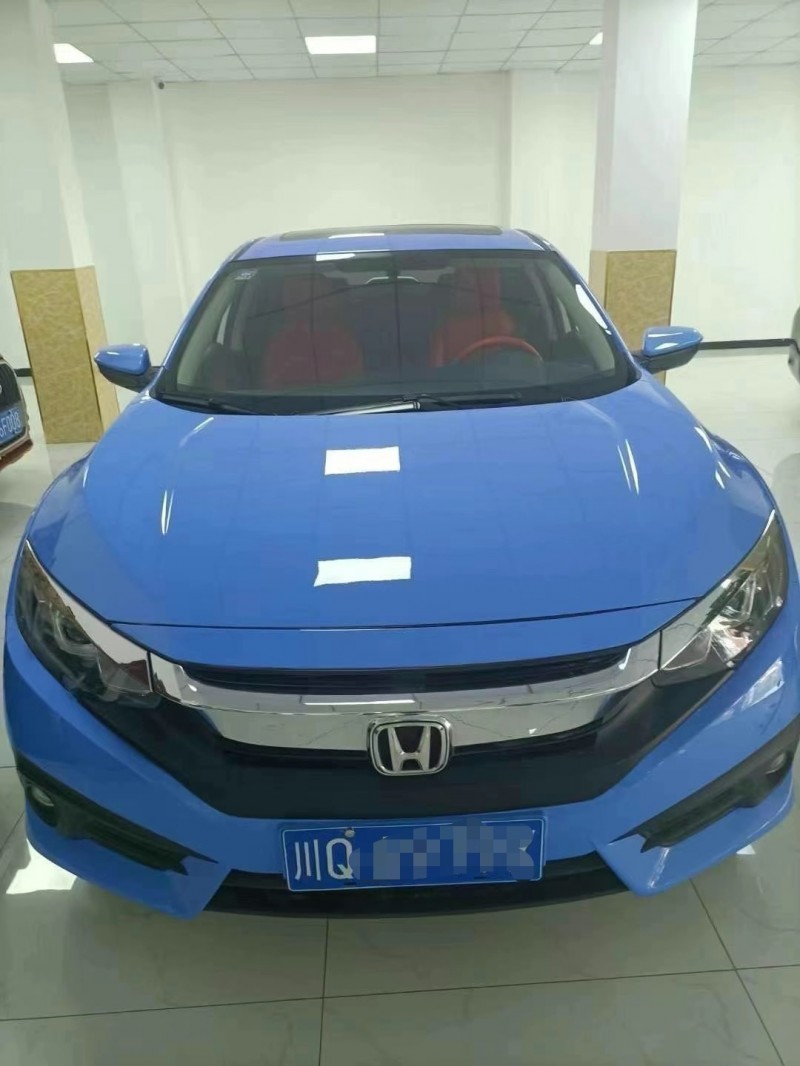 成都18年本田思域1