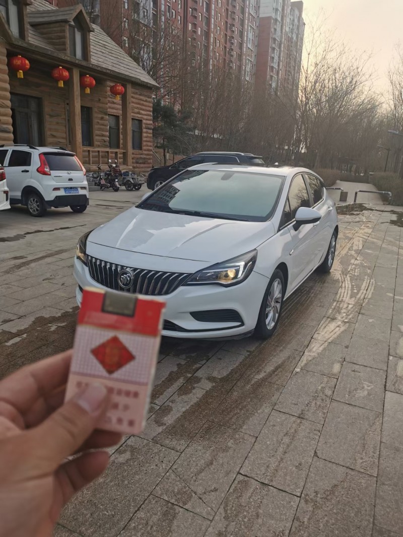 邢台16年别克威朗7