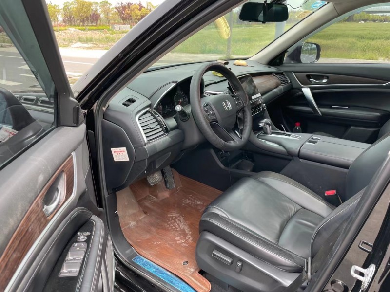 盐城18年本田冠道8