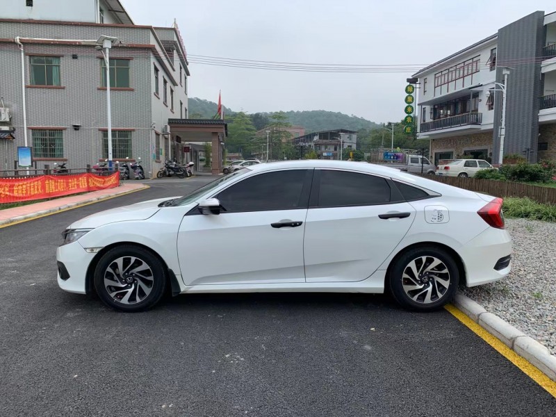 广州19年本田思域5