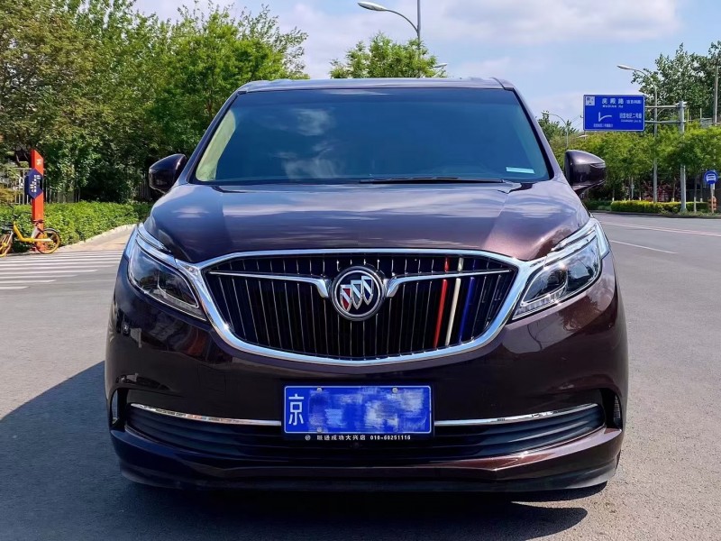 邢台17年别克GL89