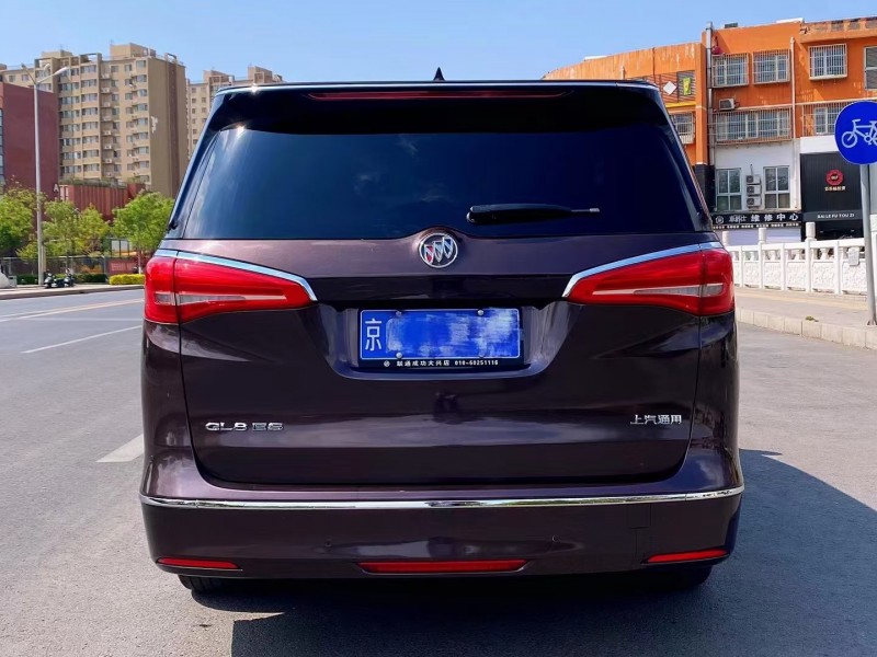 邢台17年别克GL82