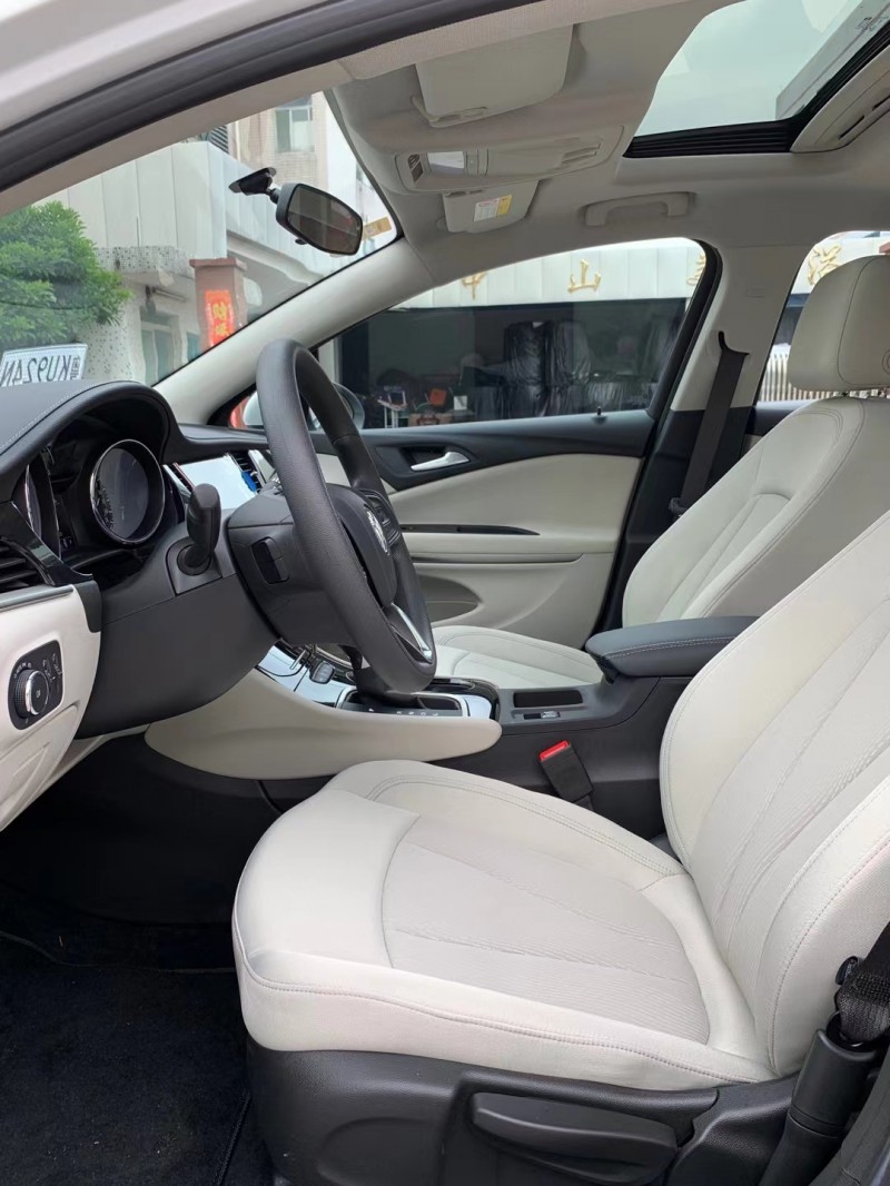 中山21年别克威朗9