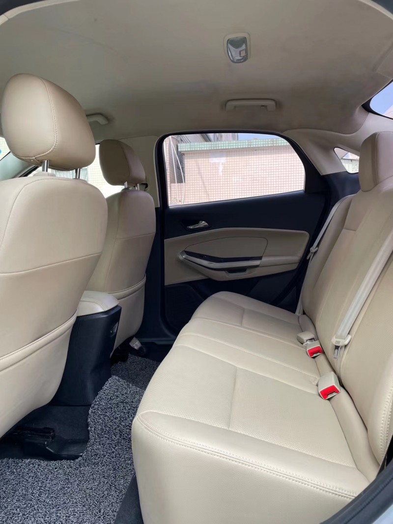 中山15年福特福睿斯7