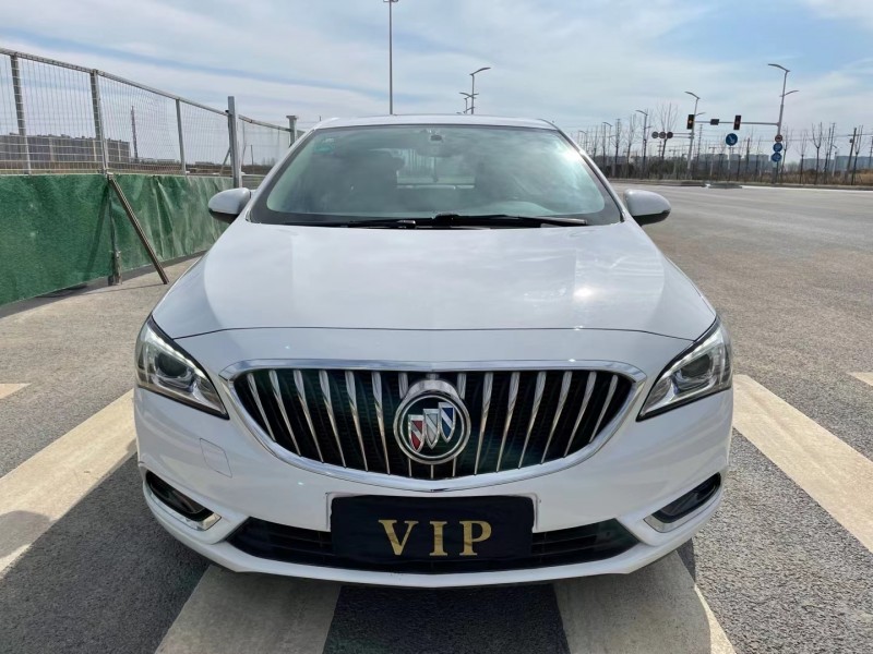 盐城17年别克威朗1