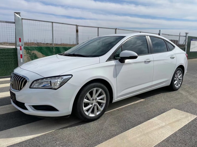 盐城17年别克威朗2