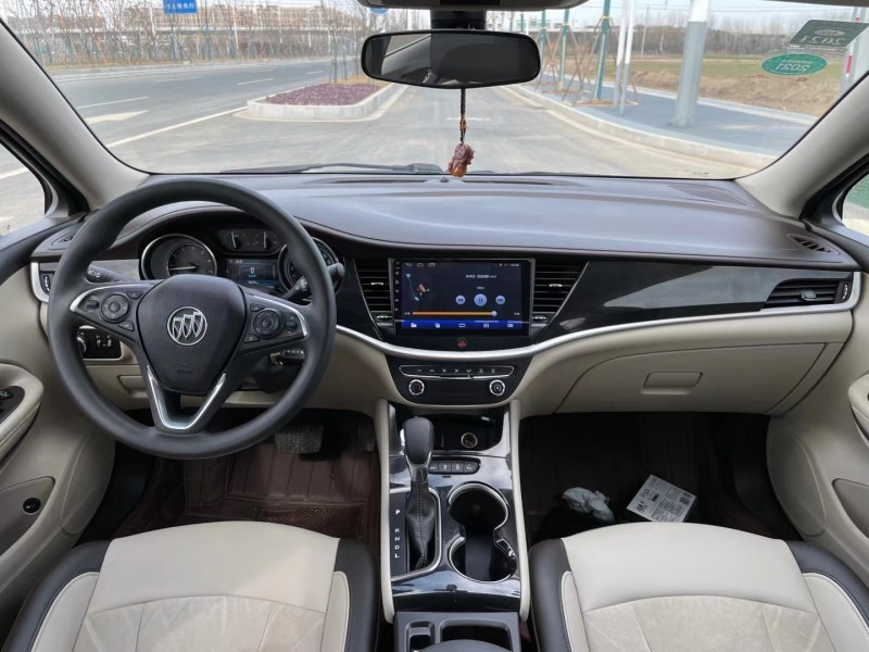 盐城17年别克威朗4