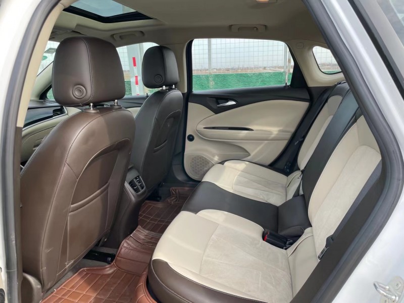 盐城17年别克威朗6