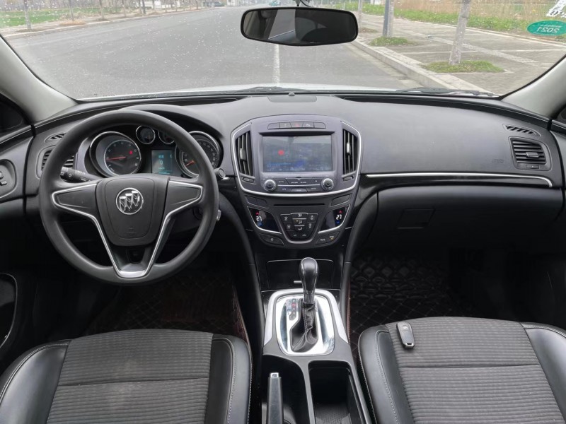 盐城16年别克君威6