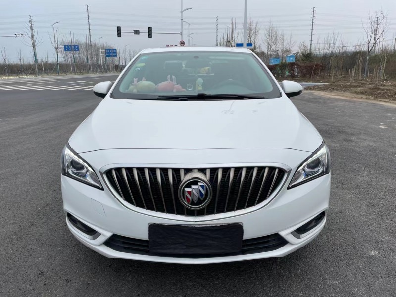 盐城17年别克威朗2