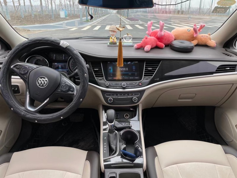 盐城17年别克威朗4