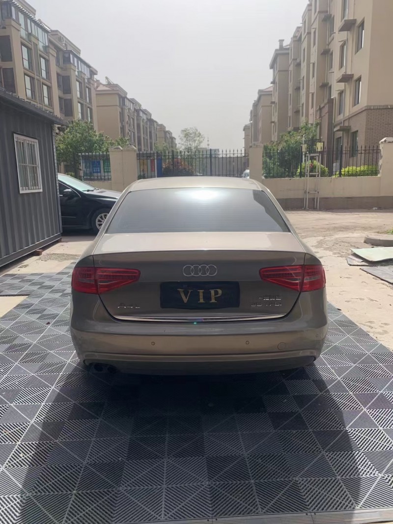 青岛13年奥迪A4L1
