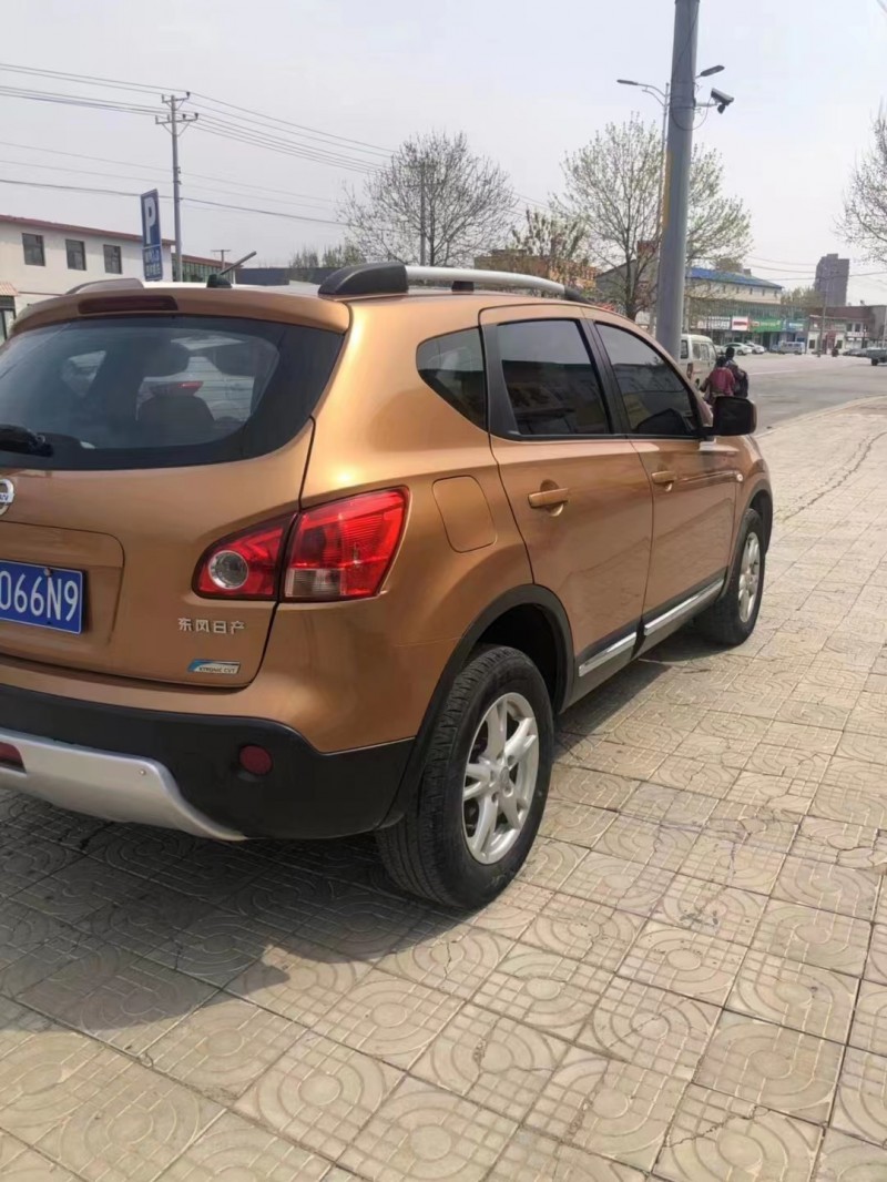 保定14年日产逍客2